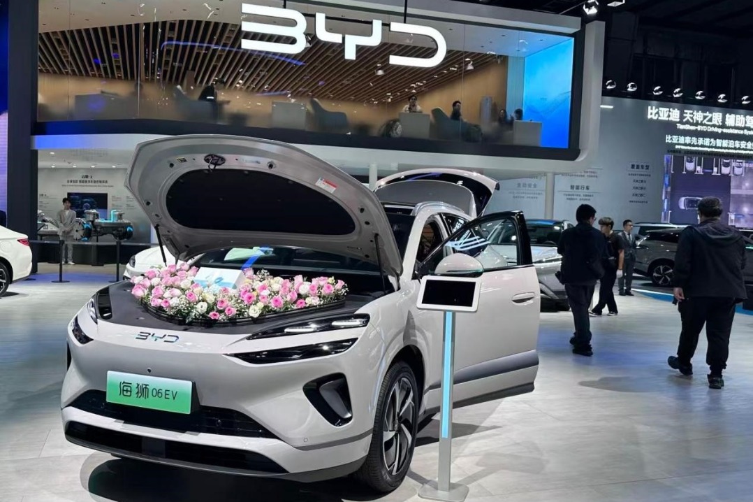 BYD offers to cover losses from assisted-driving accidents