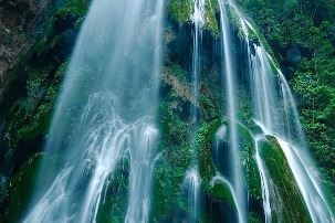 Hidden waterfalls in and around Guiyang await adventurous travelers