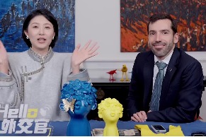 Colombian diplomat's Beijing life & top picks