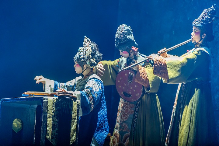 A mythical journey across the sea