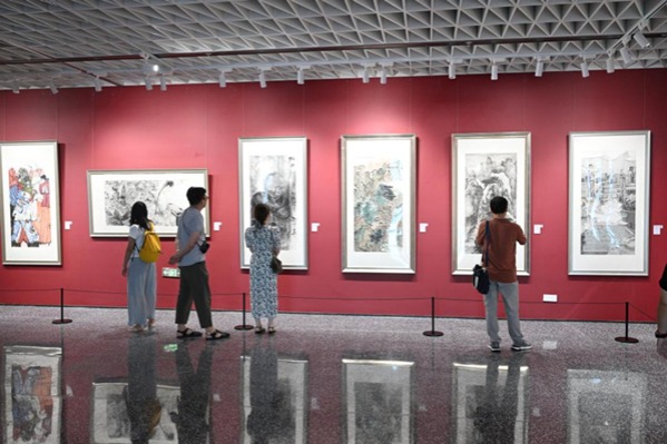 New cultural hub opens in Wuhan