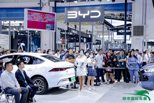 Intl auto show opens to fanfare in Hohhot