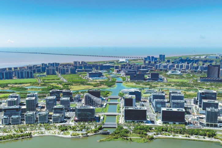 Lin-gang targets 7.5% annual GDP growth, three 100b yuan industrial clusters by 2030