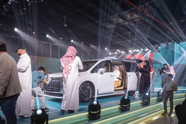 Dongfeng Motor sees robust overseas sales in H1