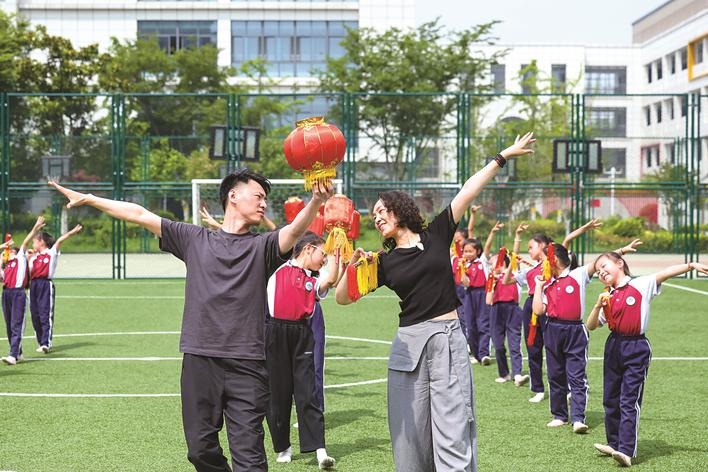 Taixing brings traditional folk arts to life through training programs