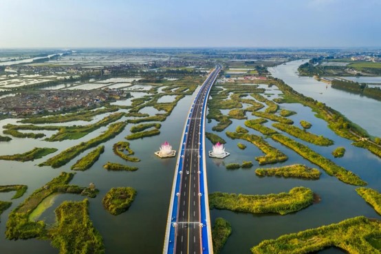 Qianduo Scenic Road weaves through Xinghua's changing seasons