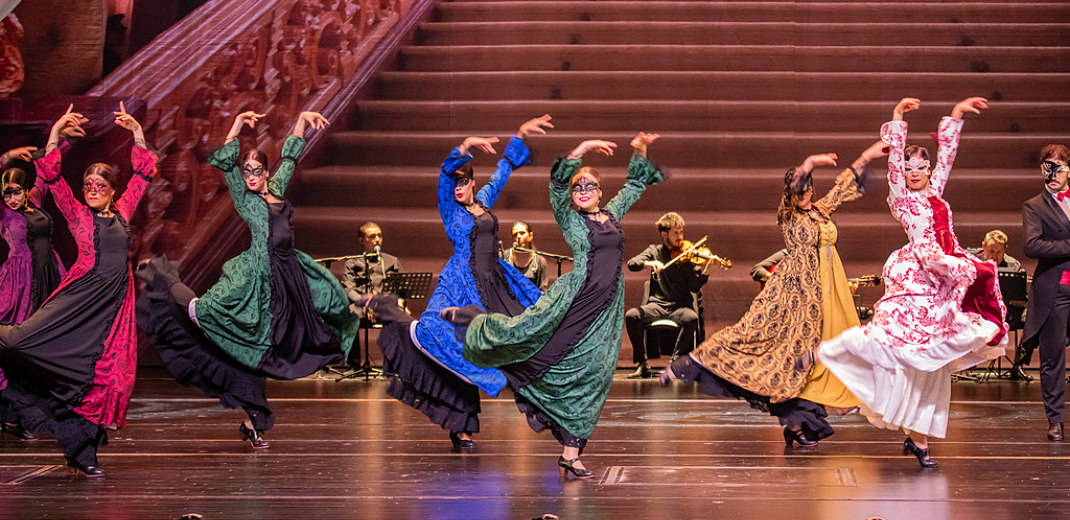 Flamenco meets 'The Phantom of the Opera' in Hainan