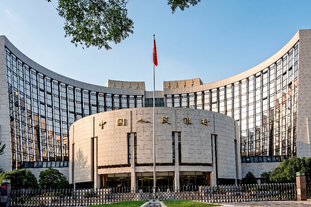 Tailored easing favored over broad stimulus