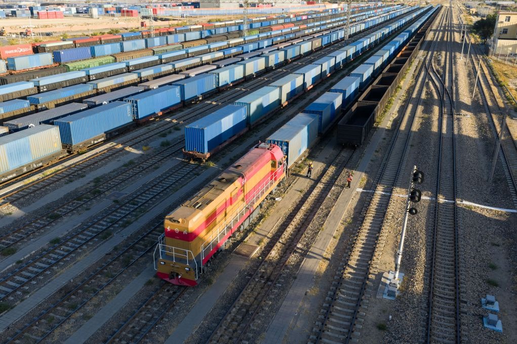 Inner Mongolia's Ereenhot records a milestone in China-Europe freight train trips