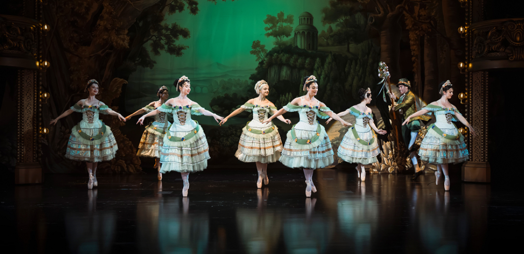 'The Phantom of the Opera' comes to Wuhan