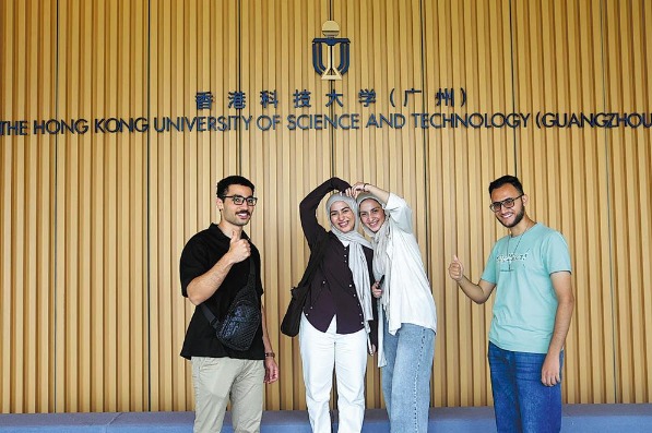 International students laud tech-driven life