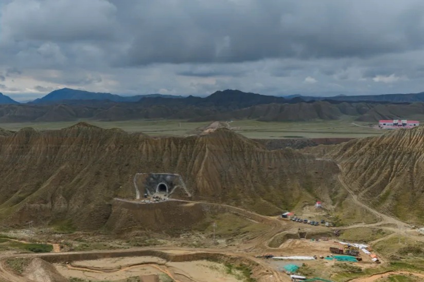 First tunnel completed on Kyrgyzstan section of China-Central Asia railway
