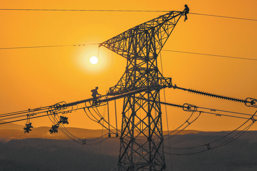 Central SOEs urged to push upgrading