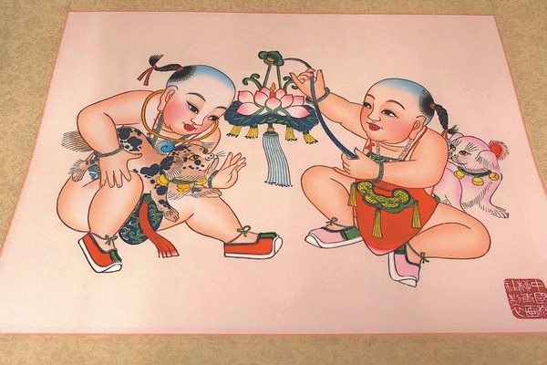Exploring a city's spirit: Iconic prints and figurines await