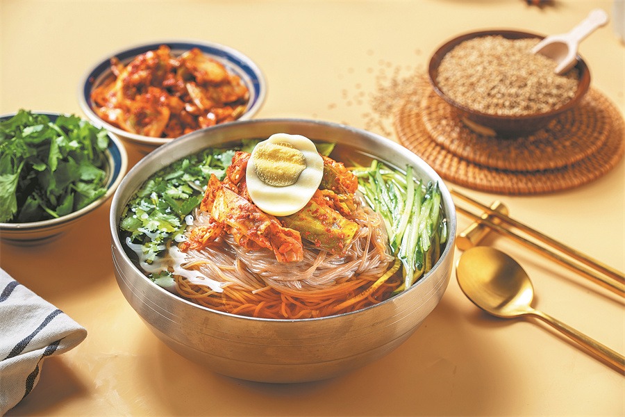 Only cold noodles can beat major heat