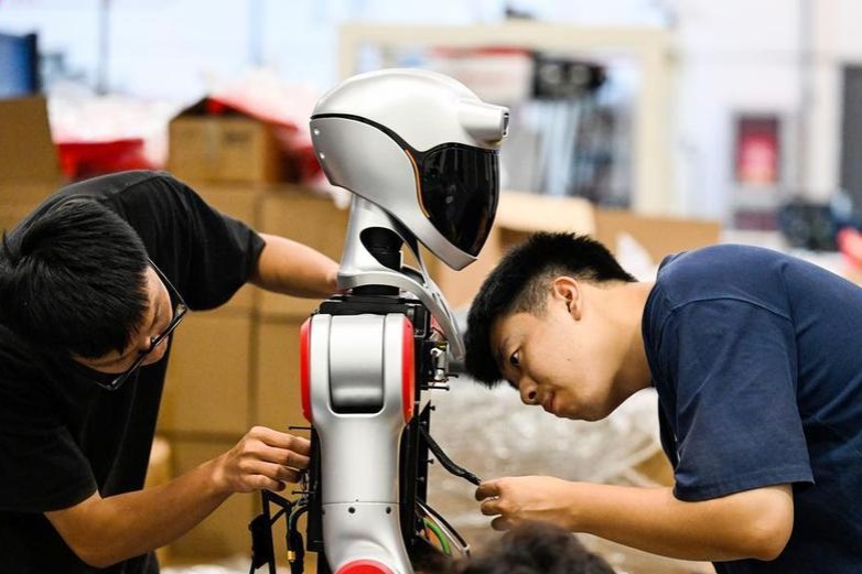 High-tech sector lifts industrial growth