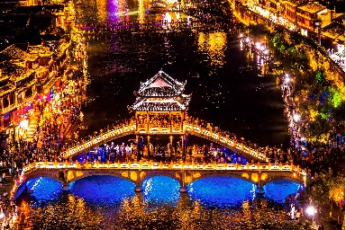 Fenghuang ancient town: Discover western Hunan through stories of the Tuojiang River