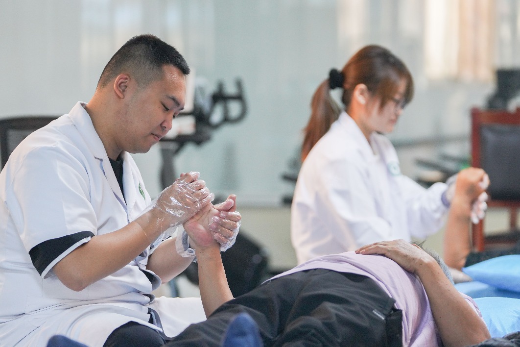 China unveils plan to expand, improve rehabilitation, nursing care services