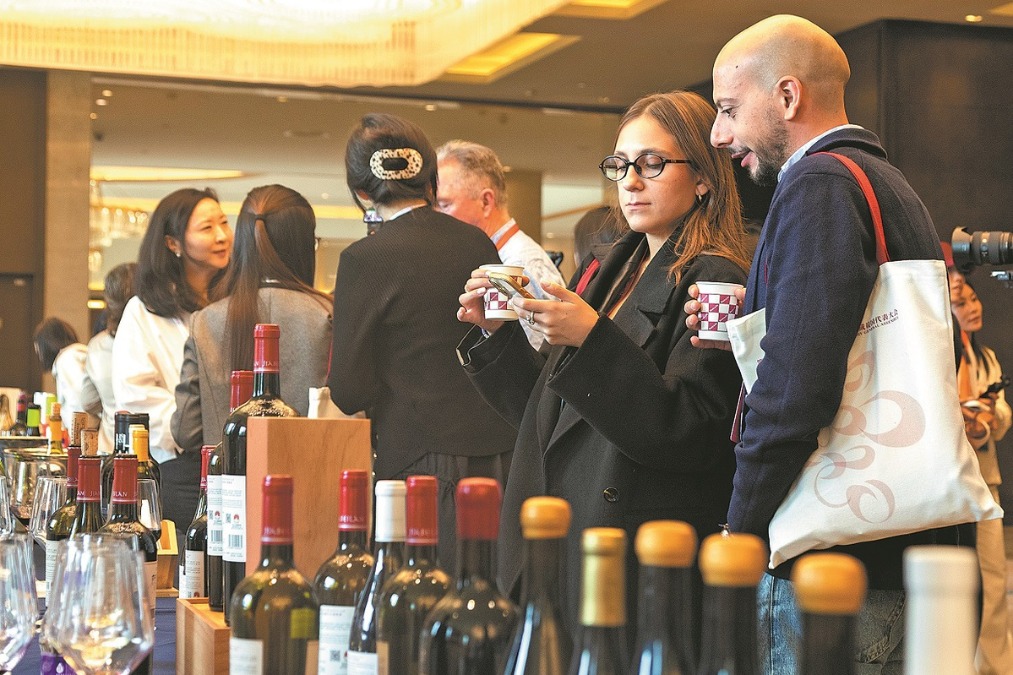 Intl congress in Ningxia raises a toast to growth of China's wine industry