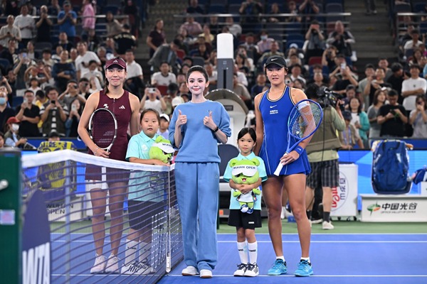 Wuhan Open kicks off: Wang Xiyu advances to second round
