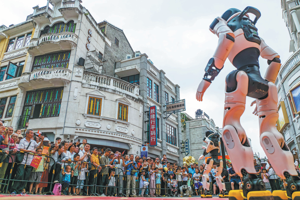 AI products fuel spending during National Day holiday