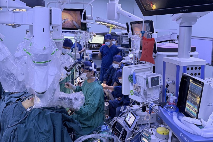 China completes world's third robotic arm-assisted heart transplant