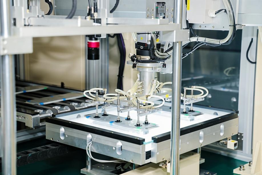 China's first all-solid-state battery cell meeting new national standard begins production
