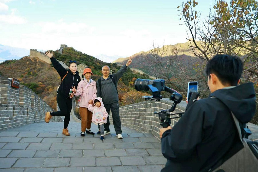 China sees steady growth in domestic tourism over first 9 months of 2026